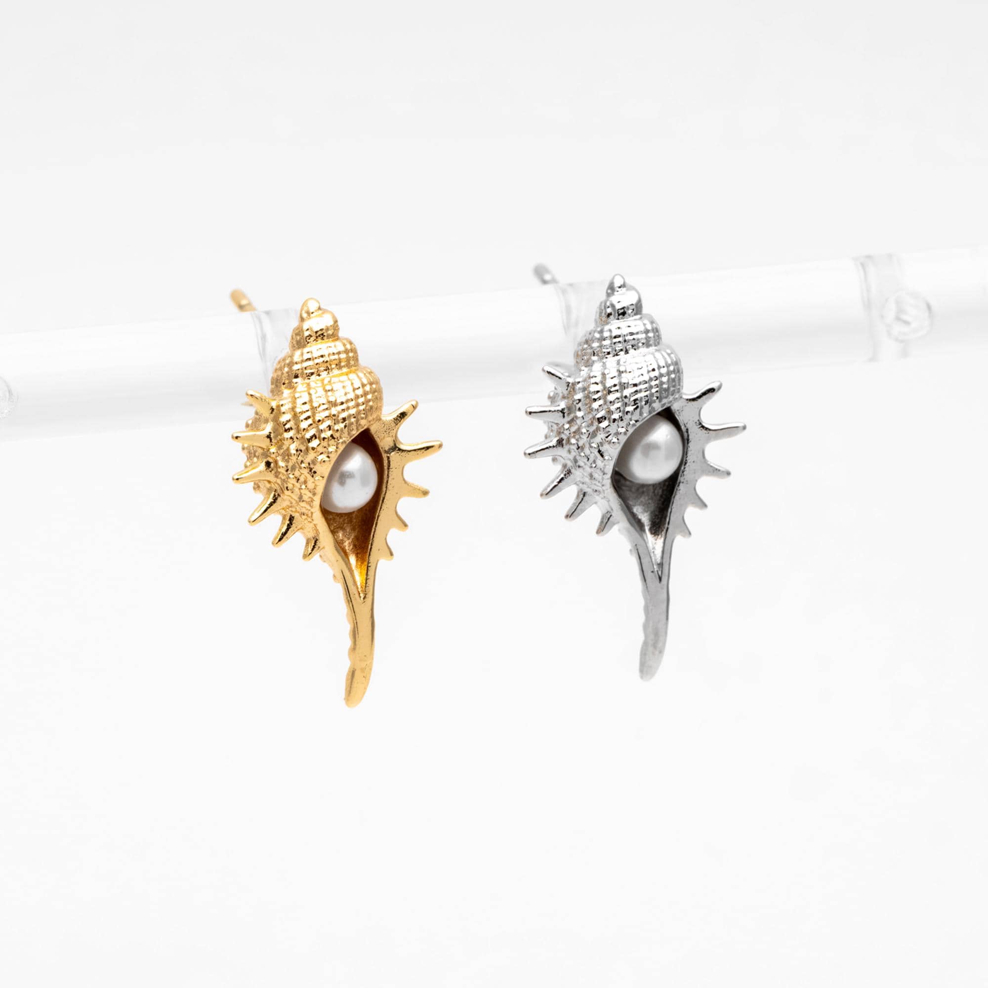 4pcs Faux Pearl Pave Gold/ Silver Tone Shell Earrings, Gold/ Rhodium plated Brass Seashell Stud Earrings (GB-4652)